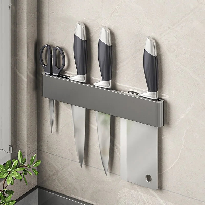 Wall-Mounted Knife Storage Rack – Space-Saving Kitchen Organizer