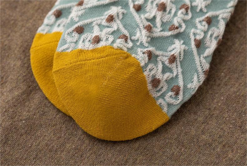 5 Pairs of Cozy Vintage Socks – Japanese Floral Charm for Your Everyday Style