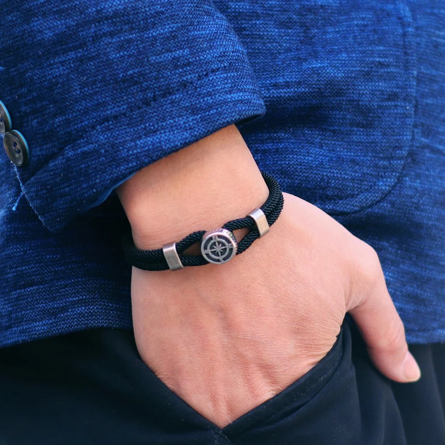 Stylish Compass Bracelet for Men – Retro Viking Ethnic Design