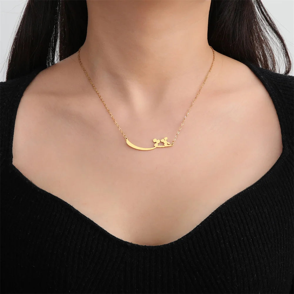 Persian “Eshgh” Love Necklace – Elegant Gold Stainless Steel Chain