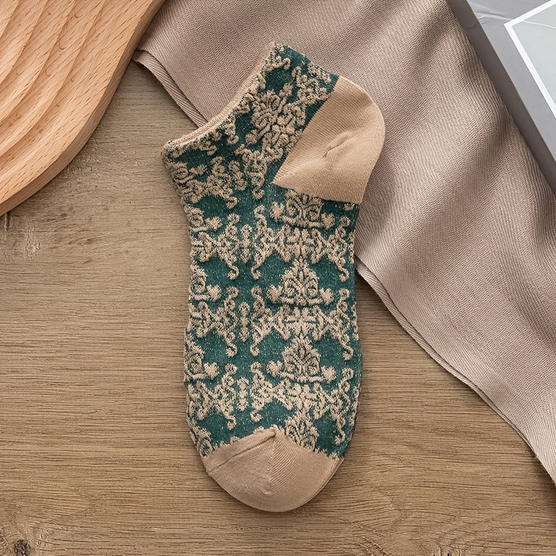 5 Pairs of Cozy Vintage Socks – Japanese Floral Charm for Your Everyday Style