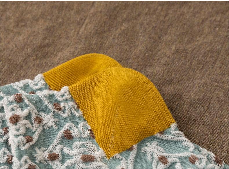 5 Pairs of Cozy Vintage Socks – Japanese Floral Charm for Your Everyday Style